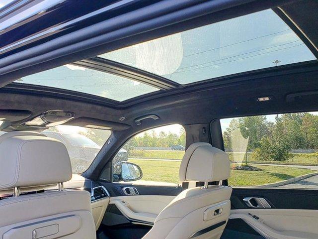 new 2026 BMW X7 car, priced at $103,290