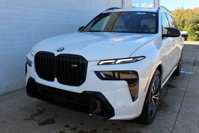 new 2025 BMW X7 car, priced at $120,170