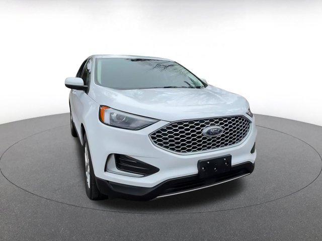used 2024 Ford Edge car, priced at $25,823