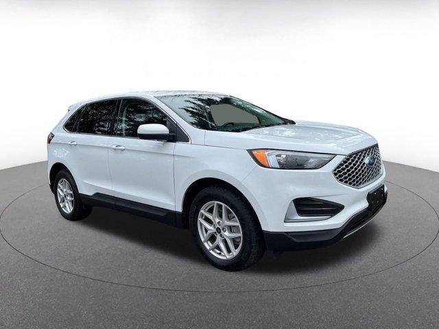 used 2024 Ford Edge car, priced at $26,912