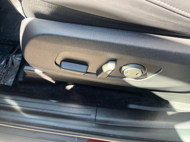 used 2024 Kia Carnival car, priced at $34,036