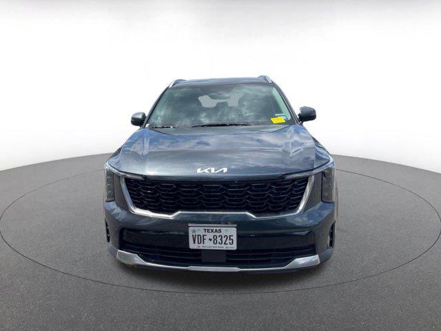 used 2024 Kia Sorento car, priced at $30,475