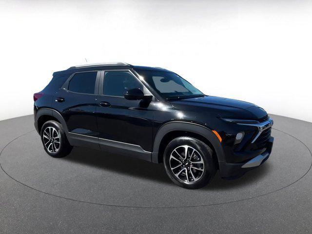 used 2024 Chevrolet TrailBlazer car, priced at $20,592