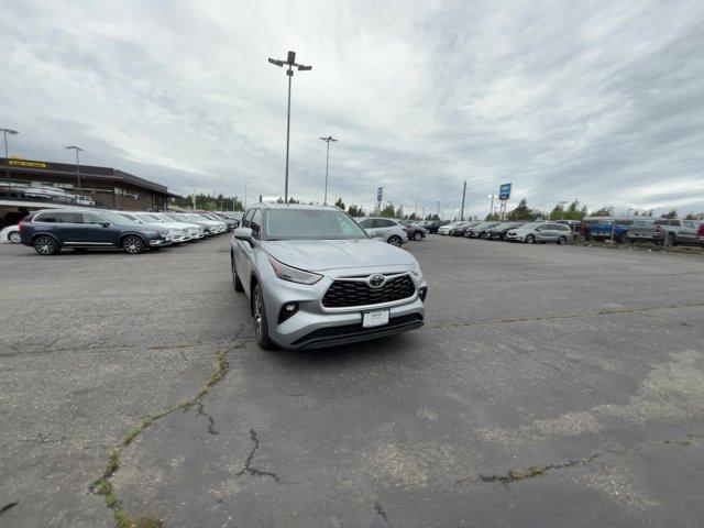 used 2023 Toyota Highlander car, priced at $38,825