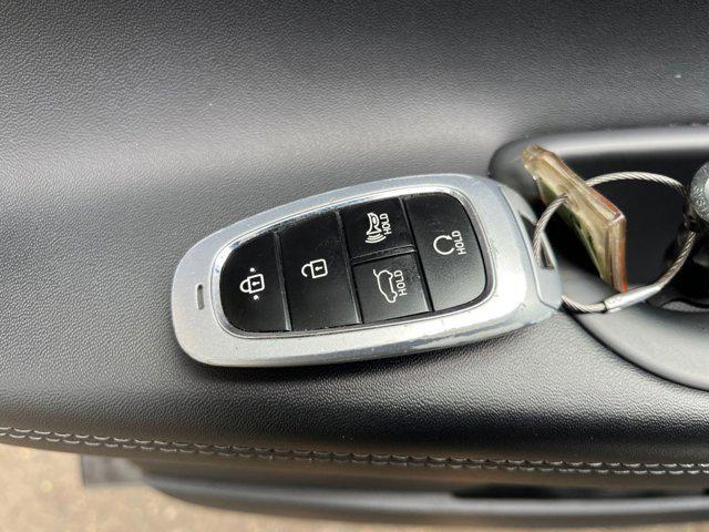 used 2023 Hyundai Santa Fe car, priced at $21,874