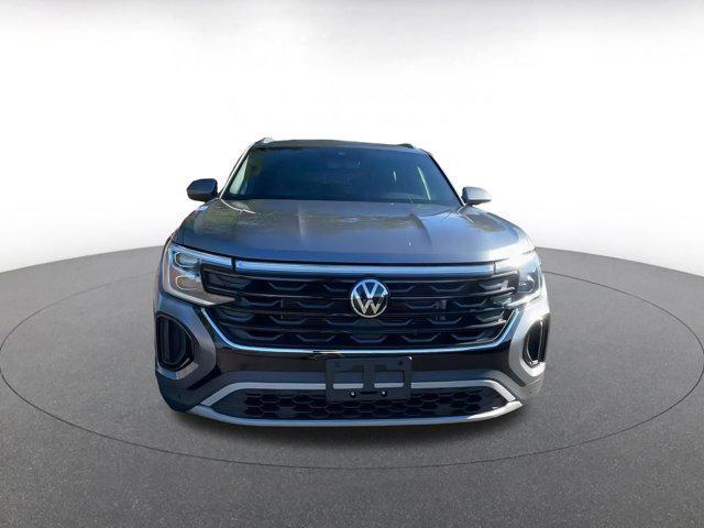 used 2025 Volkswagen Atlas Cross Sport car, priced at $32,430