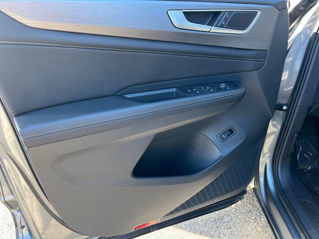 used 2025 Volkswagen Atlas Cross Sport car, priced at $32,430
