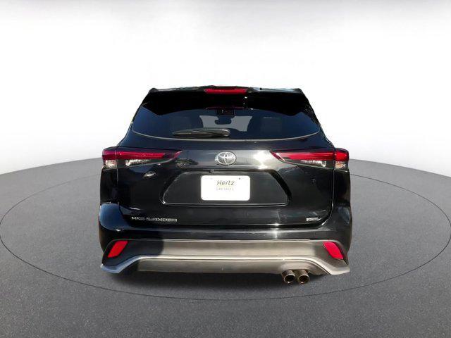 used 2024 Toyota Highlander car, priced at $39,453