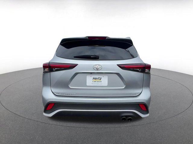 used 2024 Toyota Highlander car, priced at $42,051