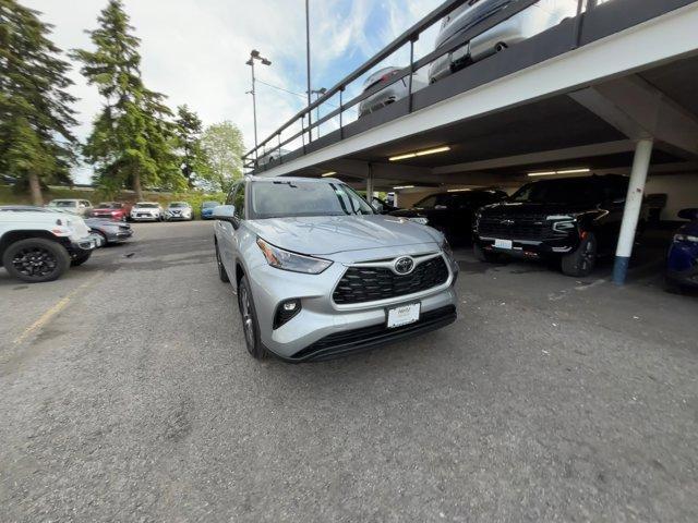 used 2023 Toyota Highlander car, priced at $37,951