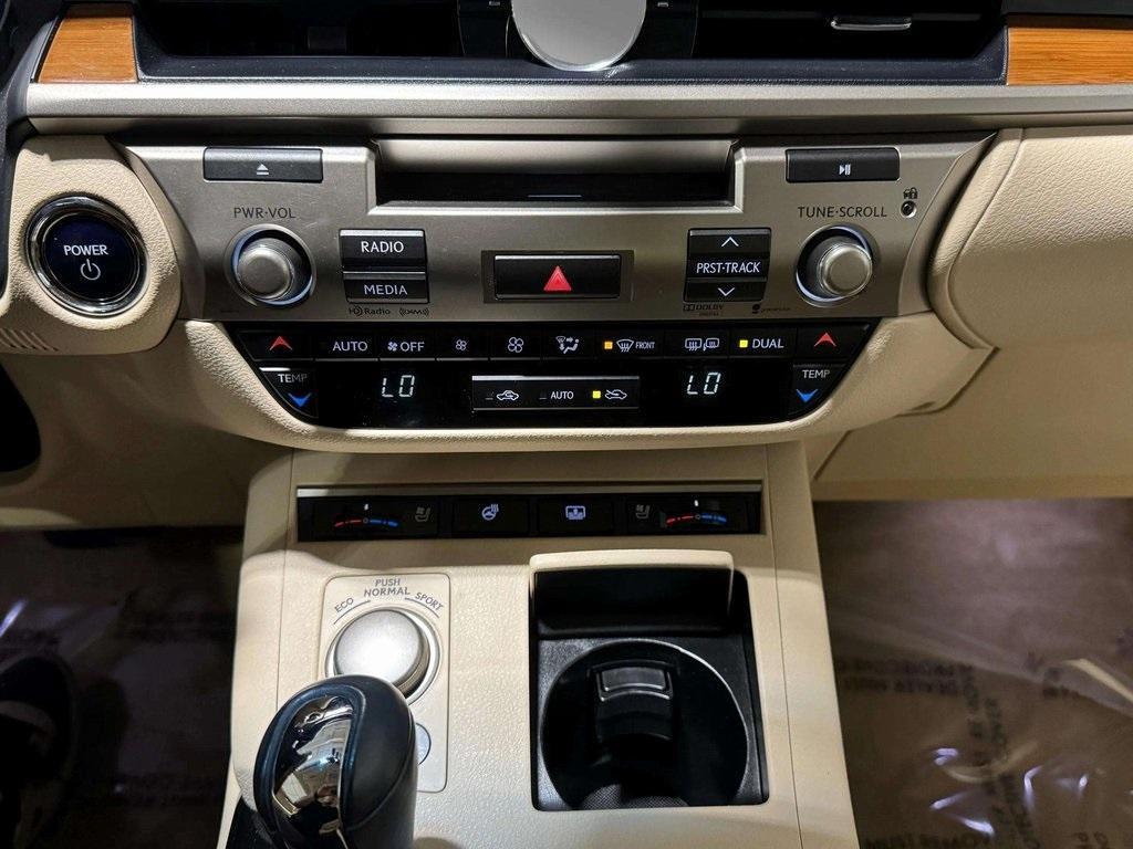 used 2013 Lexus ES 300h car, priced at $15,895