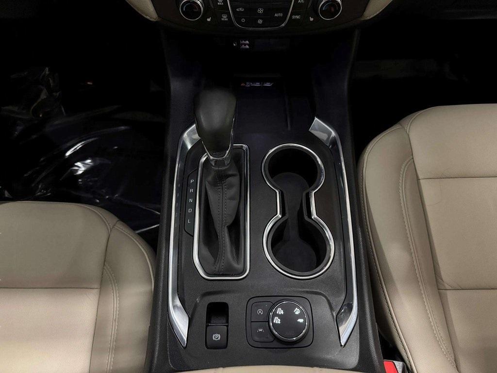 used 2023 Chevrolet Traverse car, priced at $37,991