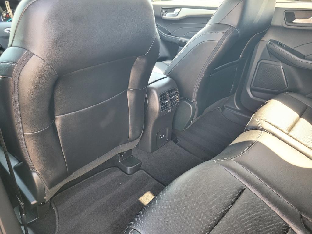 used 2022 Ford Escape car, priced at $25,962