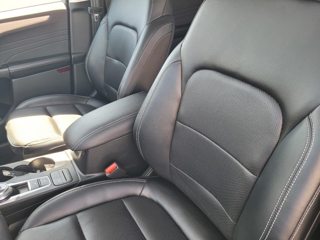 used 2022 Ford Escape car, priced at $25,962