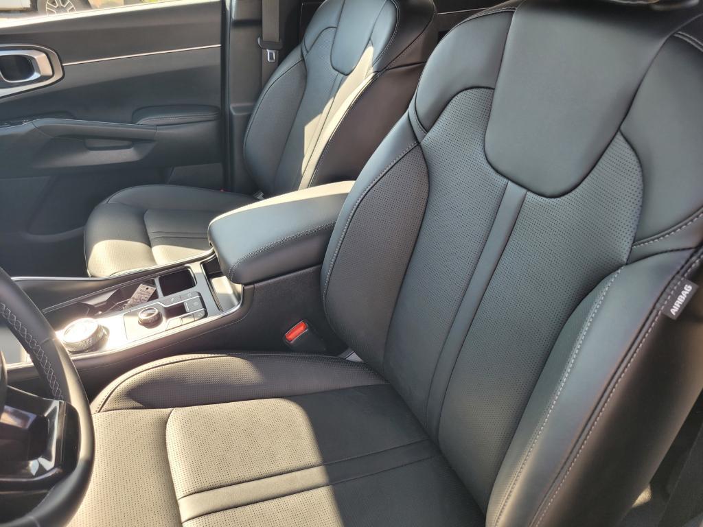 used 2025 Kia Sorento Plug-In Hybrid car, priced at $46,612