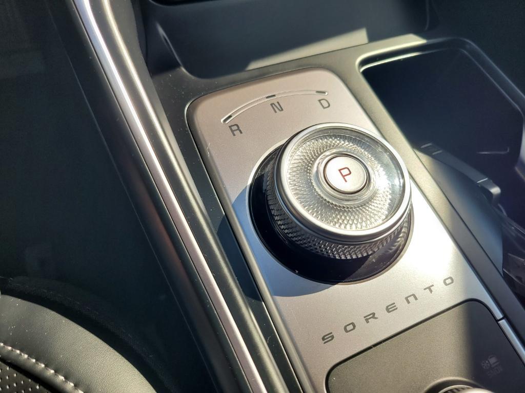 used 2025 Kia Sorento Plug-In Hybrid car, priced at $46,612