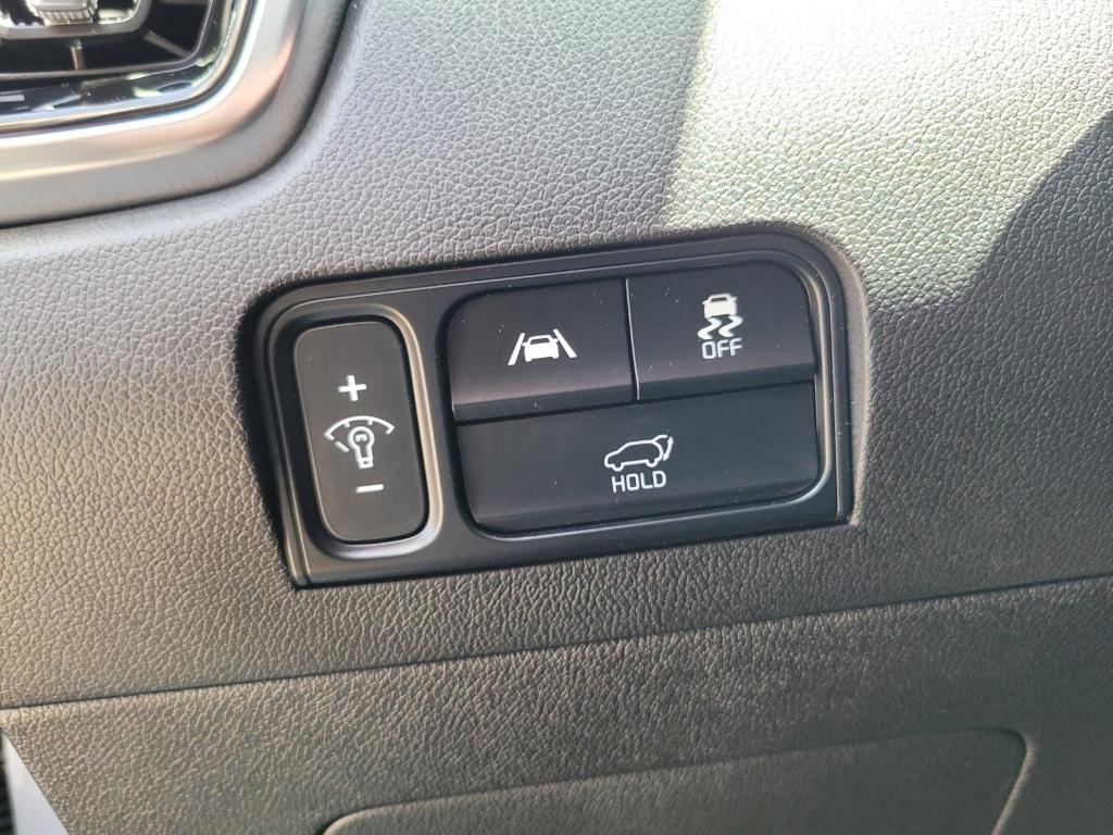 used 2023 Kia Sorento car, priced at $41,892