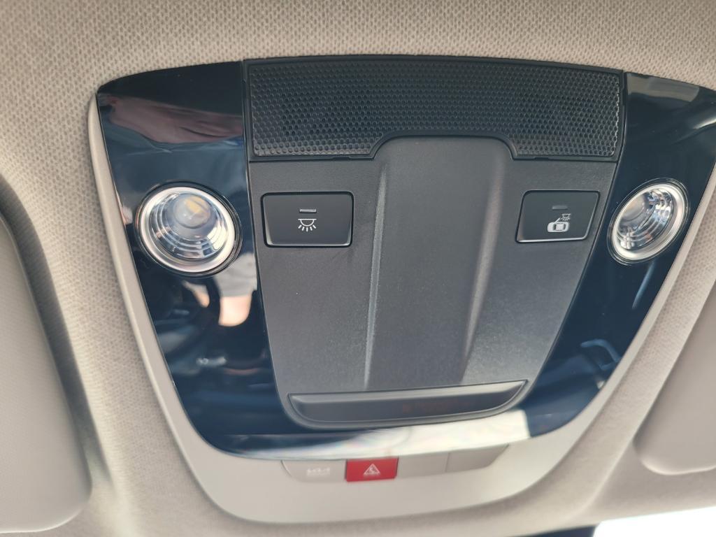 used 2025 Kia Seltos car, priced at $23,315