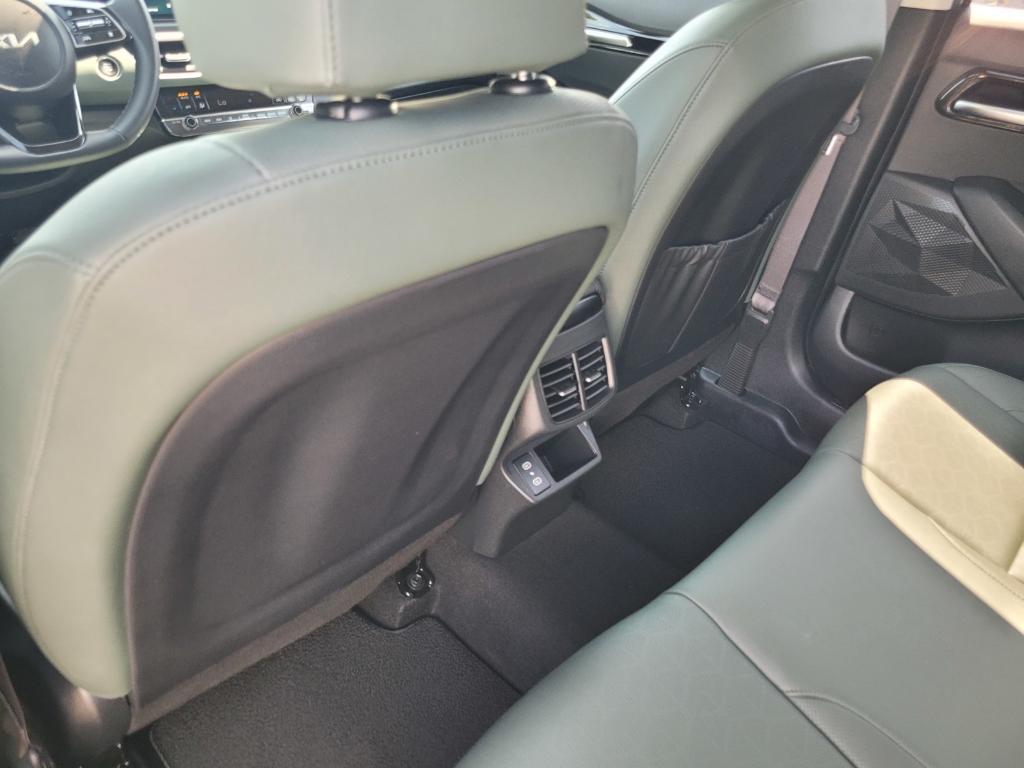 used 2024 Kia Seltos car, priced at $28,354