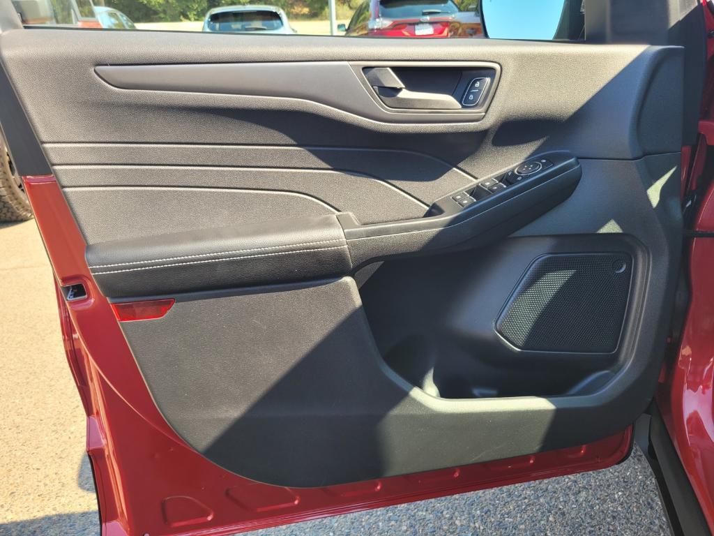 used 2025 Ford Escape car, priced at $28,635