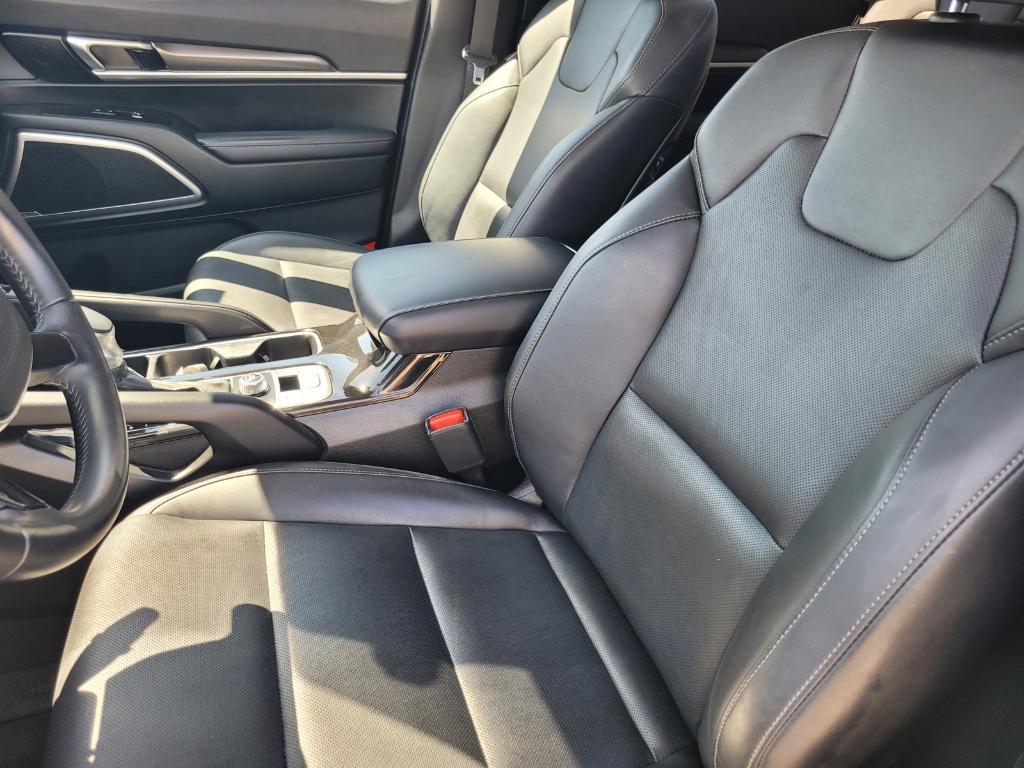 used 2023 Kia Telluride car, priced at $34,727