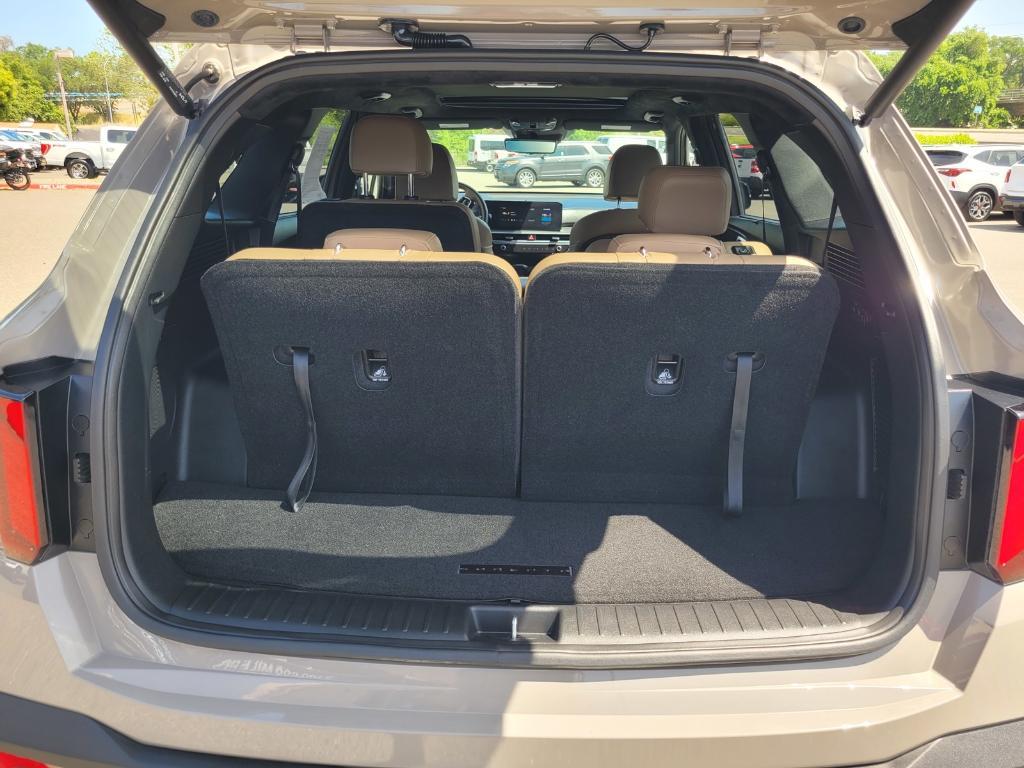 used 2024 Kia Sorento car, priced at $46,385