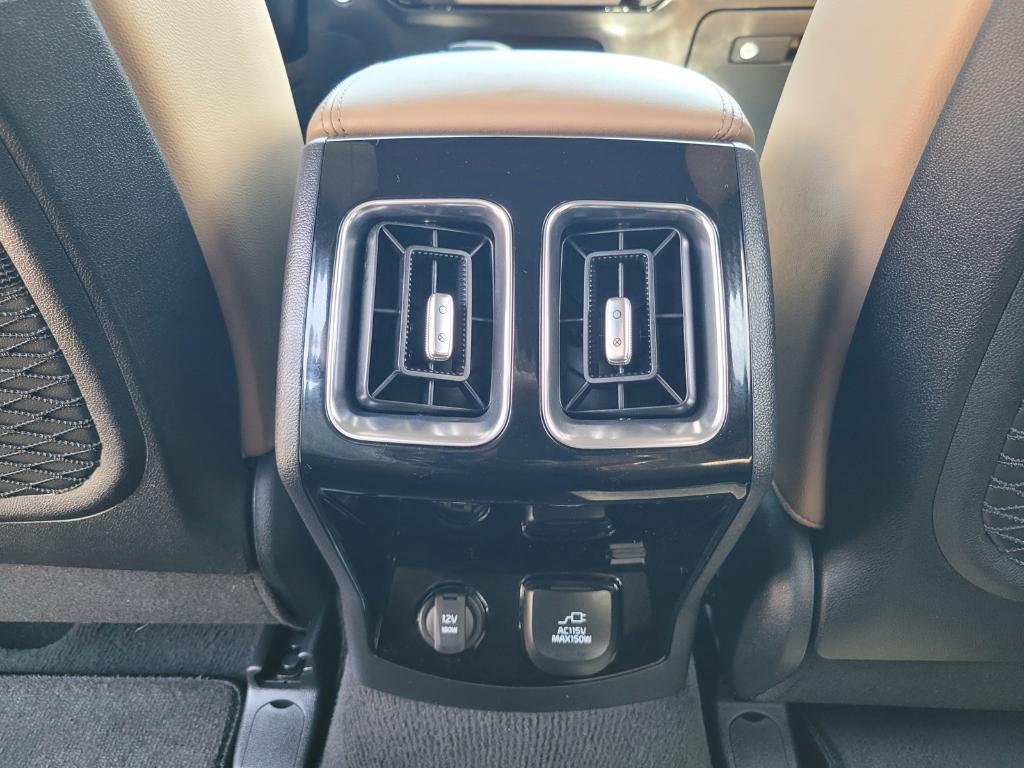 used 2024 Kia Sorento car, priced at $46,385
