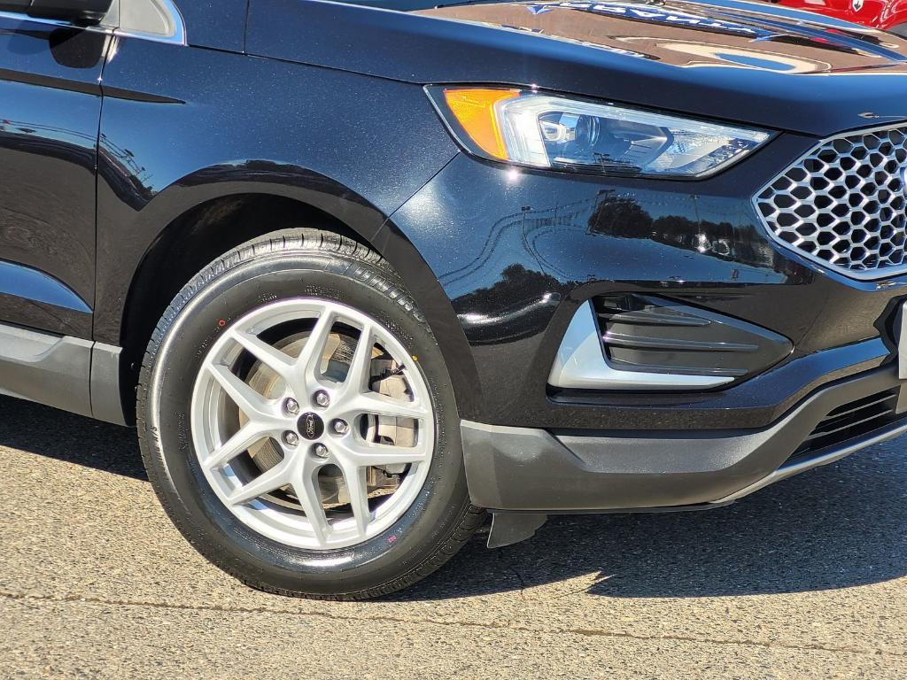 used 2024 Ford Edge car, priced at $26,212