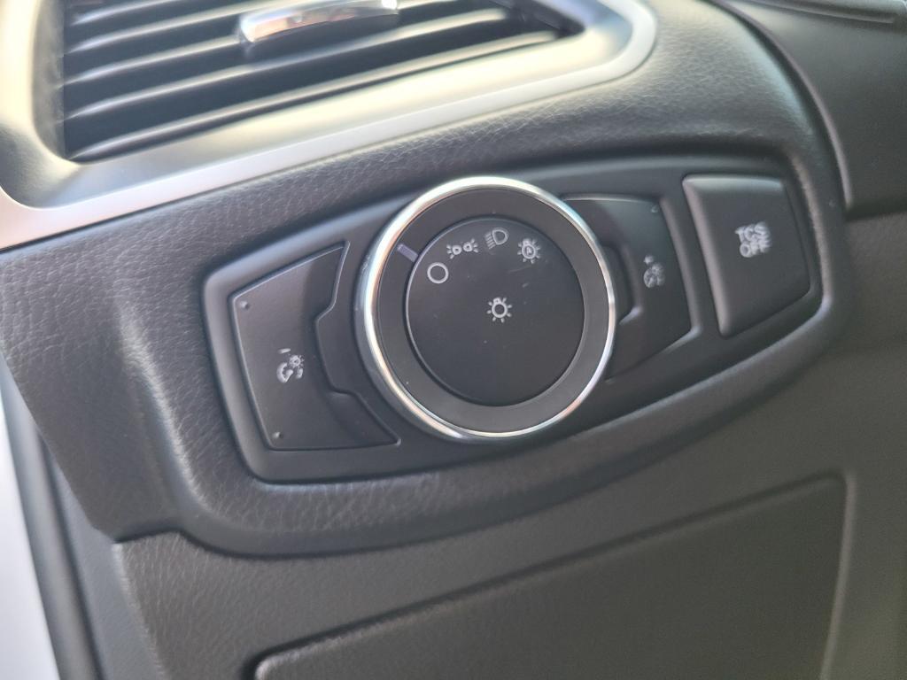 used 2024 Ford Edge car, priced at $25,970