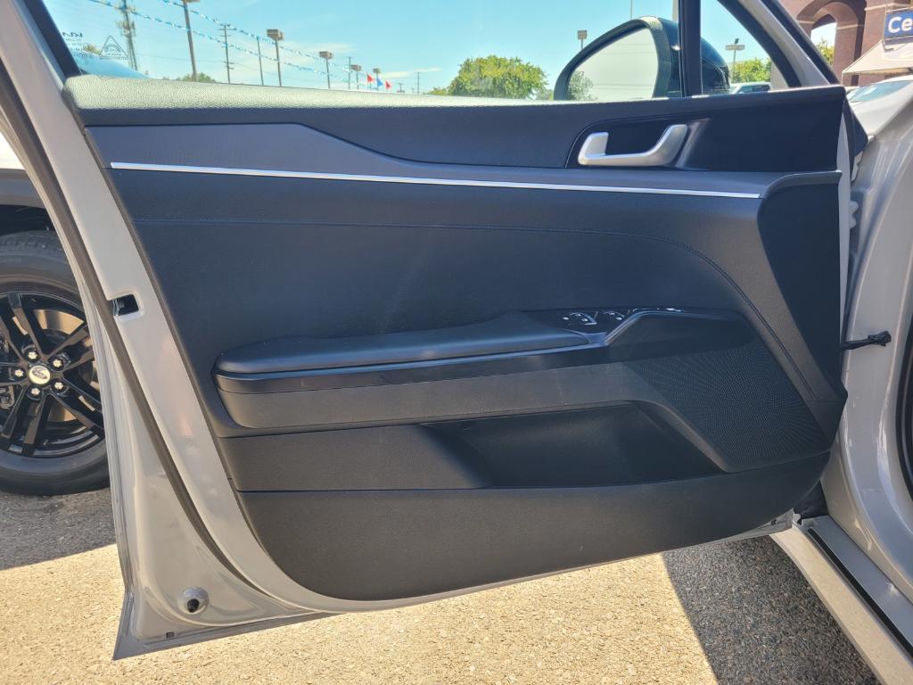 used 2022 Kia K5 car, priced at $24,694