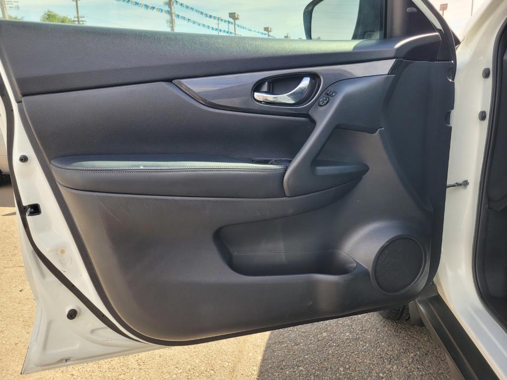 used 2018 Nissan Rogue car, priced at $14,082