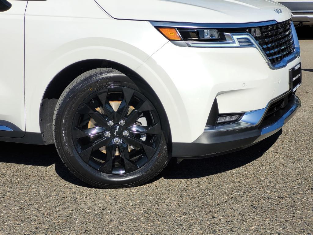 used 2022 Kia Carnival car, priced at $39,205