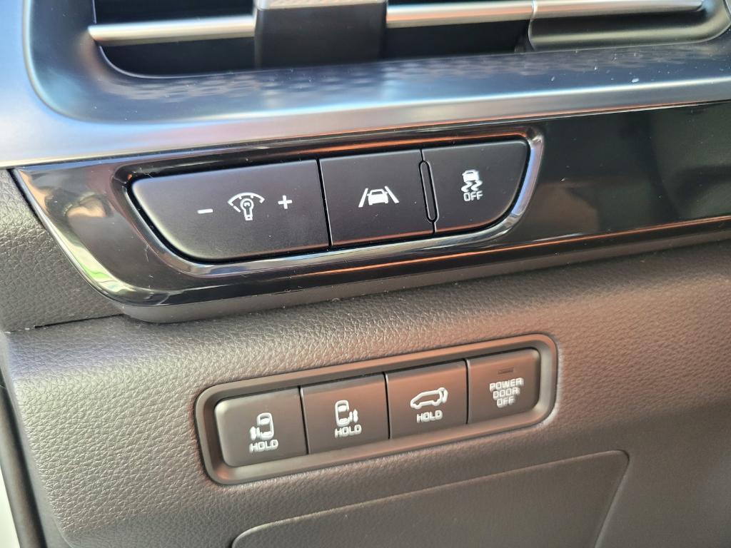 used 2022 Kia Carnival car, priced at $39,205