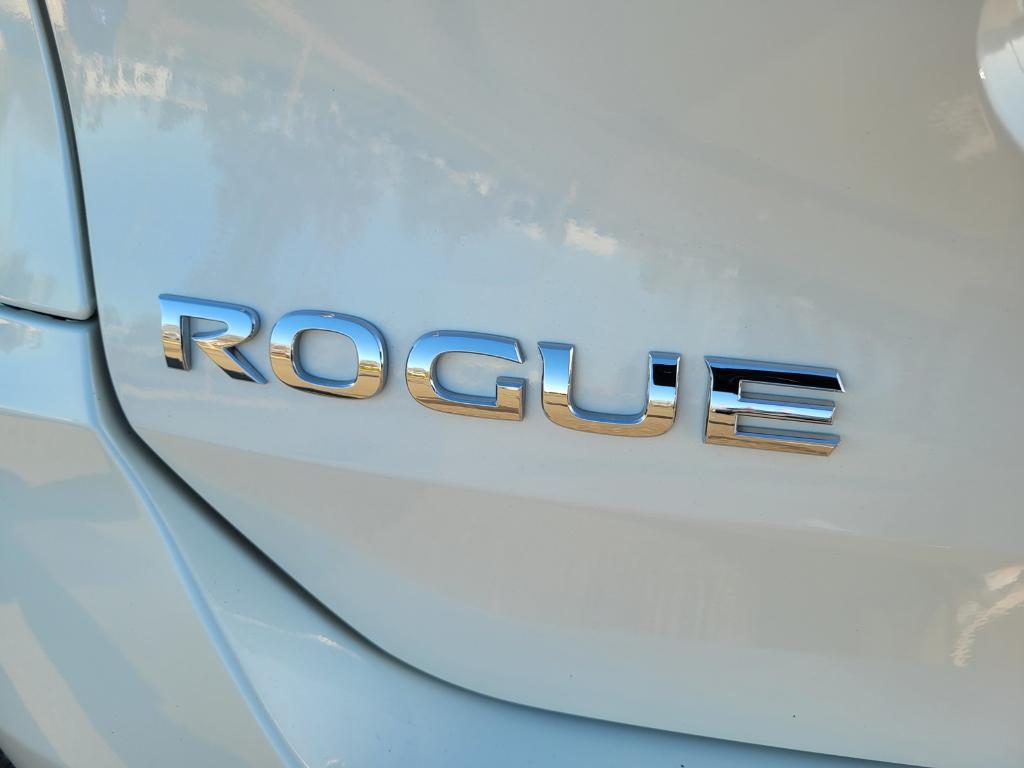 used 2019 Nissan Rogue car, priced at $15,966