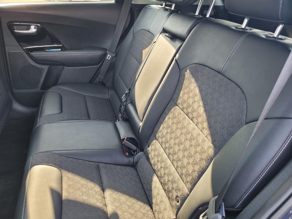 used 2022 Kia Niro Plug-In Hybrid car, priced at $25,803