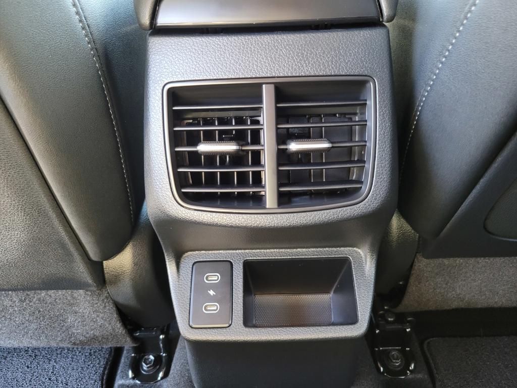 used 2025 Kia Seltos car, priced at $27,632
