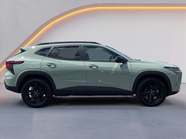 new 2025 Chevrolet Trax car, priced at $27,585