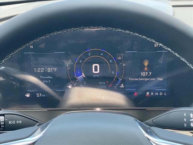 new 2025 Chevrolet Traverse car