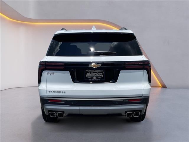 new 2025 Chevrolet Traverse car