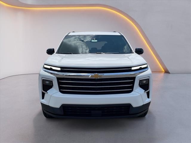 new 2025 Chevrolet Traverse car
