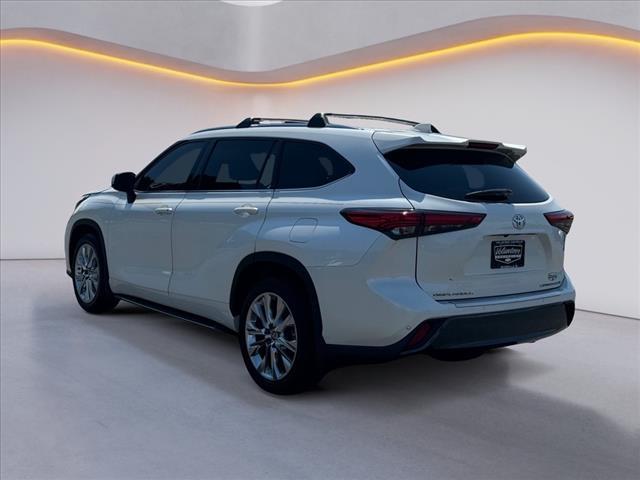 used 2020 Toyota Highlander car, priced at $33,680