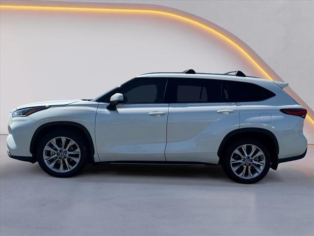 used 2020 Toyota Highlander car, priced at $33,680