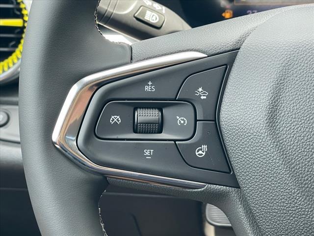 new 2025 Chevrolet Trax car