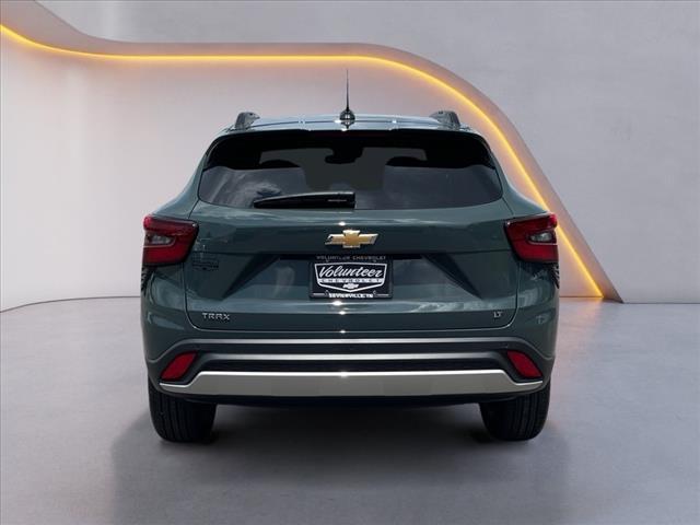 new 2025 Chevrolet Trax car