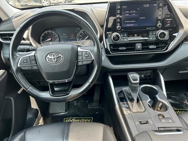 used 2020 Toyota Highlander car, priced at $29,588