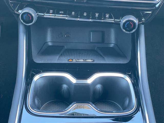 new 2026 Chevrolet Traverse car, priced at $52,020