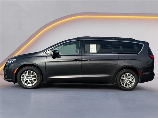 used 2022 Chrysler Pacifica car, priced at $23,894