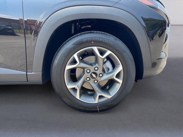 new 2025 Chevrolet Trax car, priced at $25,485