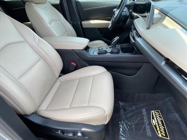 used 2024 Cadillac XT4 car