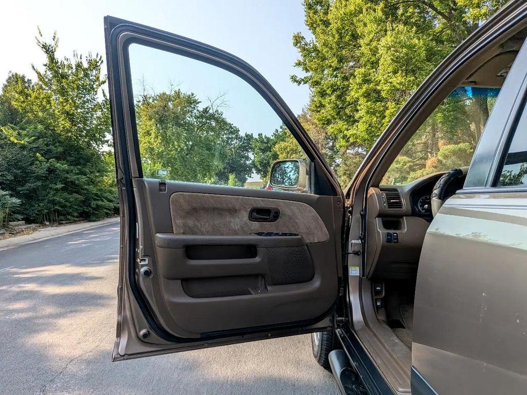 used 2003 Honda CR-V car, priced at $7,995